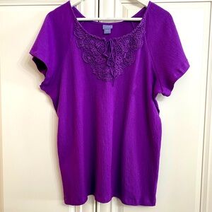 NWOT Laura Scott Sz Large Short Sleeve Purple Blouse Scoop Neck Crochet Detail